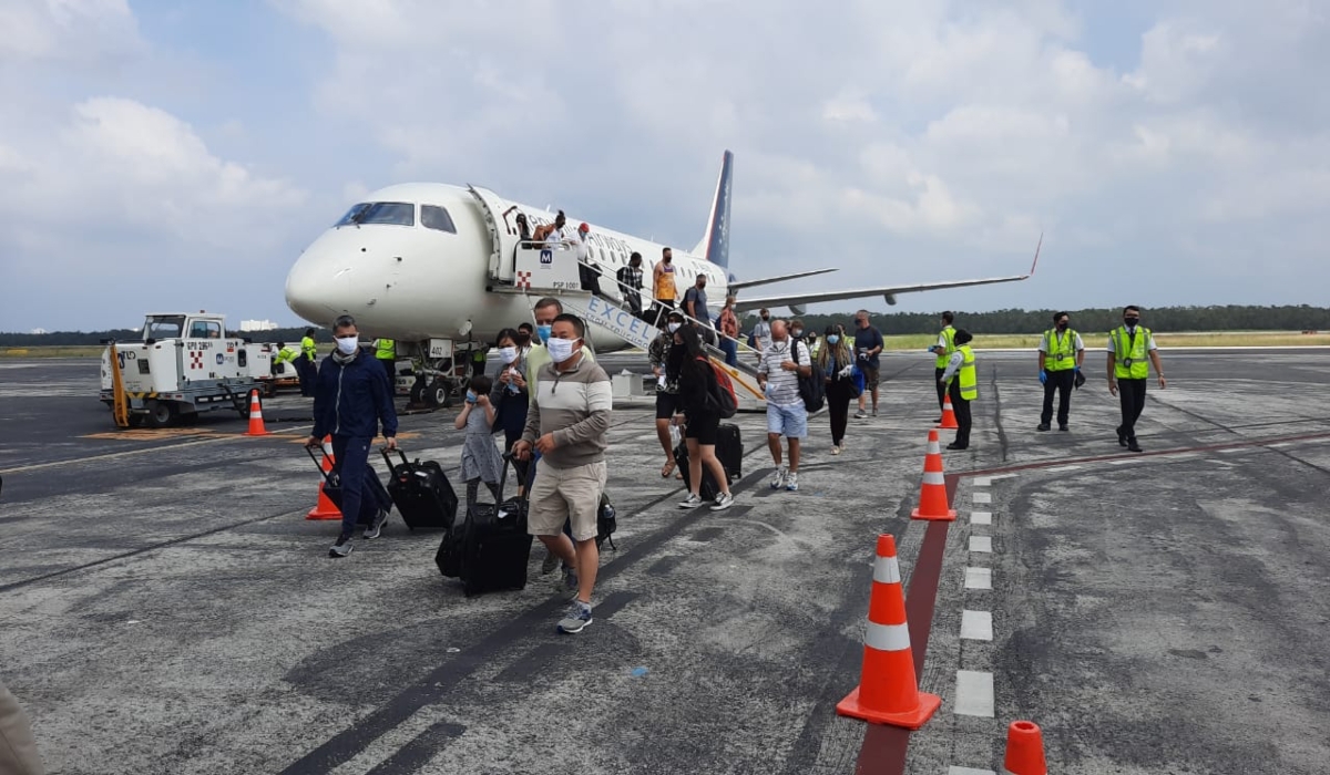 Un vuelo de Mérida a CDMX tuvo que regresar a la terminal esta mañana