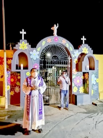 Pese a contingencia, celebran el Día de Muertos en Bécal, Campeche