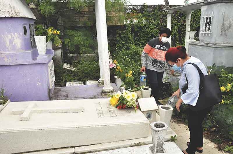 Instalan operativo por Día de Muertos en Cementerios de Mérida