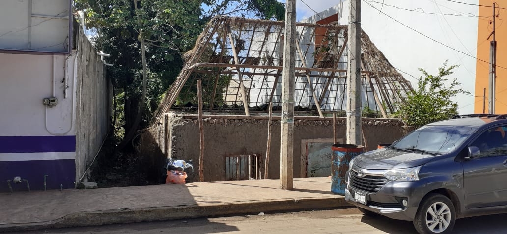Vecinos se quejan por predio baldío en José María Morelos