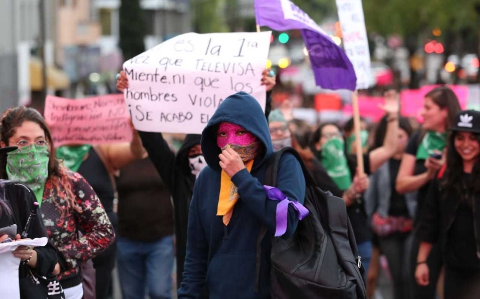 Feministas realizan una marcha por el 8M en la CDMX