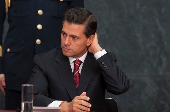 FGR acusa a Peña Nieto de traición a la patria y cohecho