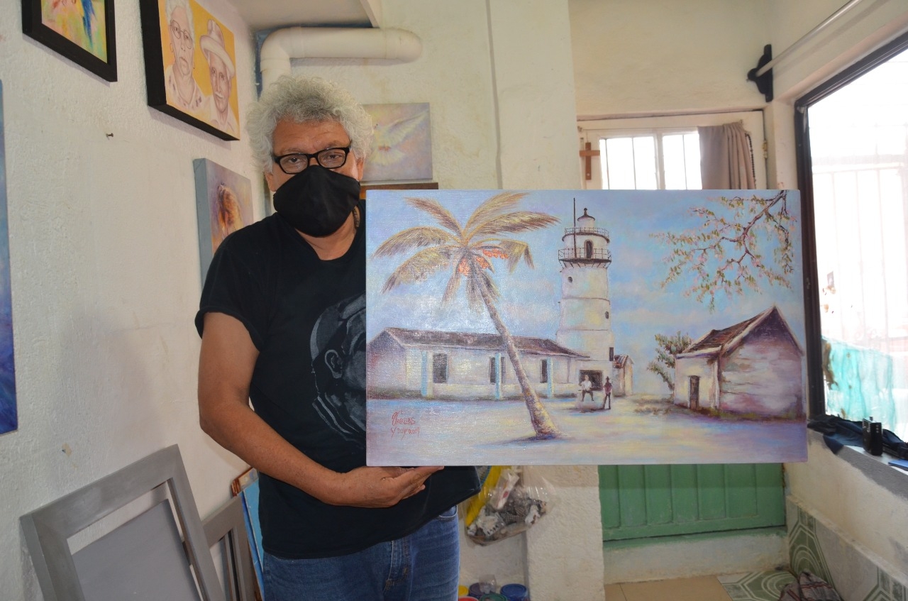 Pintor honra la historia de Ciudad del Carmen con exposición pictórica