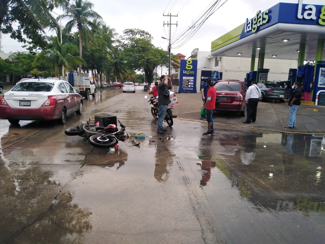 Se endeuda por 20 mil pesos por chocar con su moto en Ciudad de Carmen