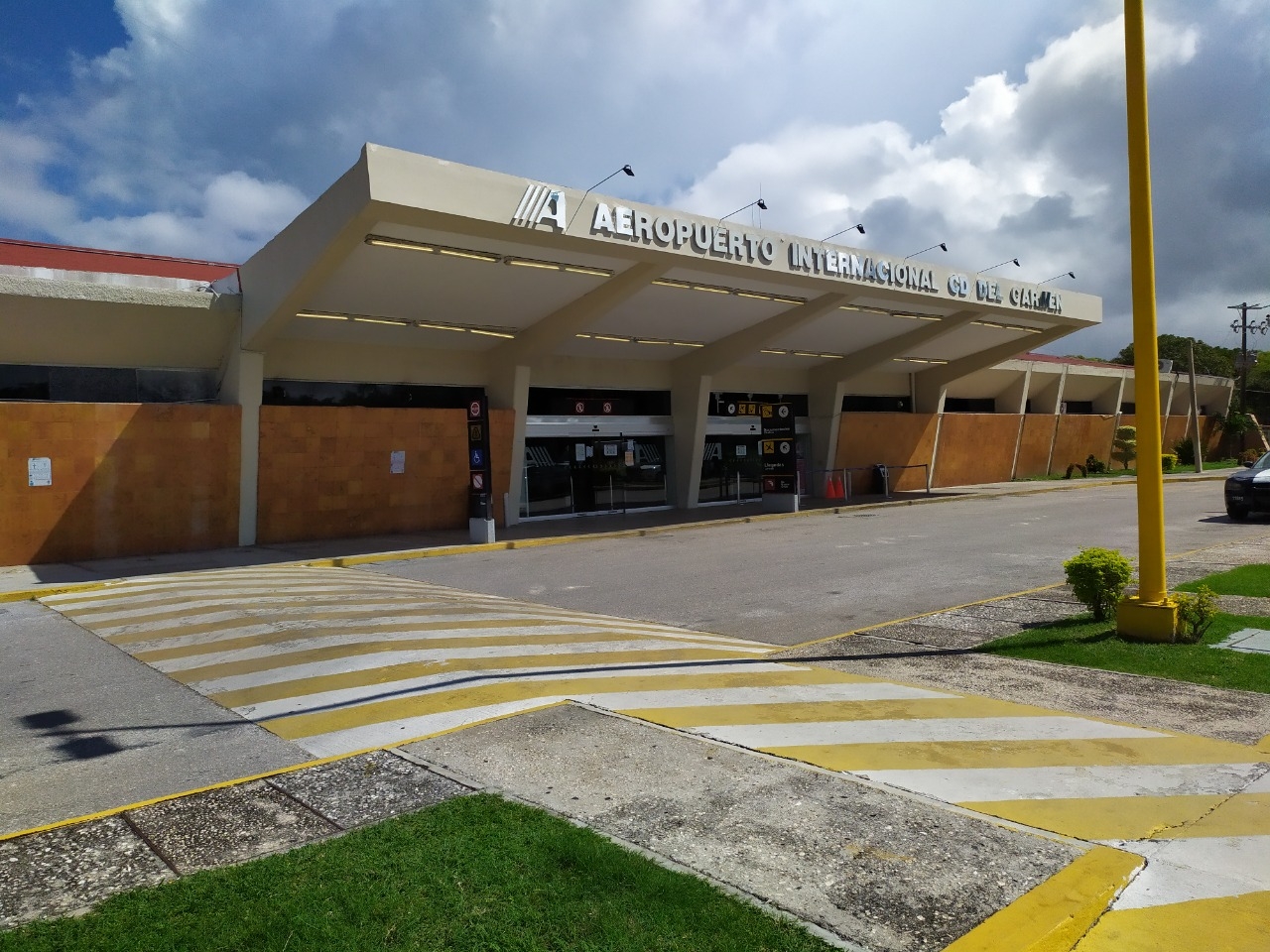 Aeropuerto de Ciudad del Carmen cierra octubre con 23 mil pasajeros