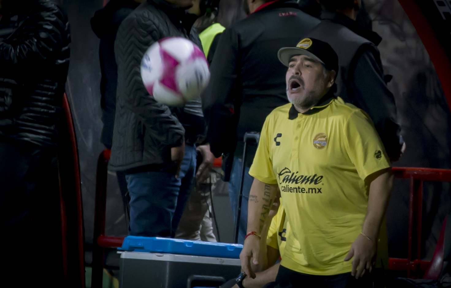 Maradona: "La pelota no se mancha" y otras frases del astro argentino