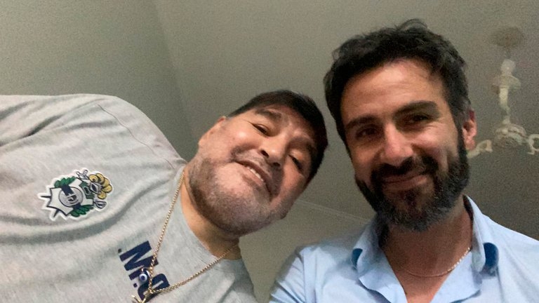 Médico de Maradona declara ante la Fiscalía que investiga presunta negligencia