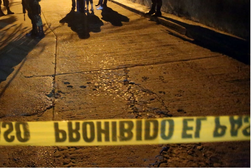Ataque armado en Michoacán deja dos muertos y 16 heridos