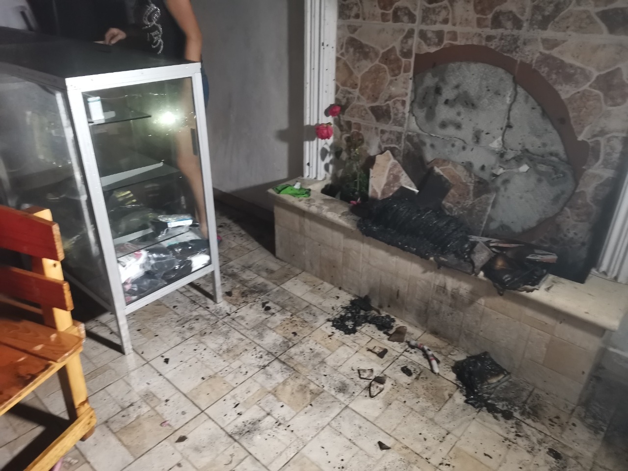 Tres personas quedan atrapadas en un incendio en Ciudad del Carmen