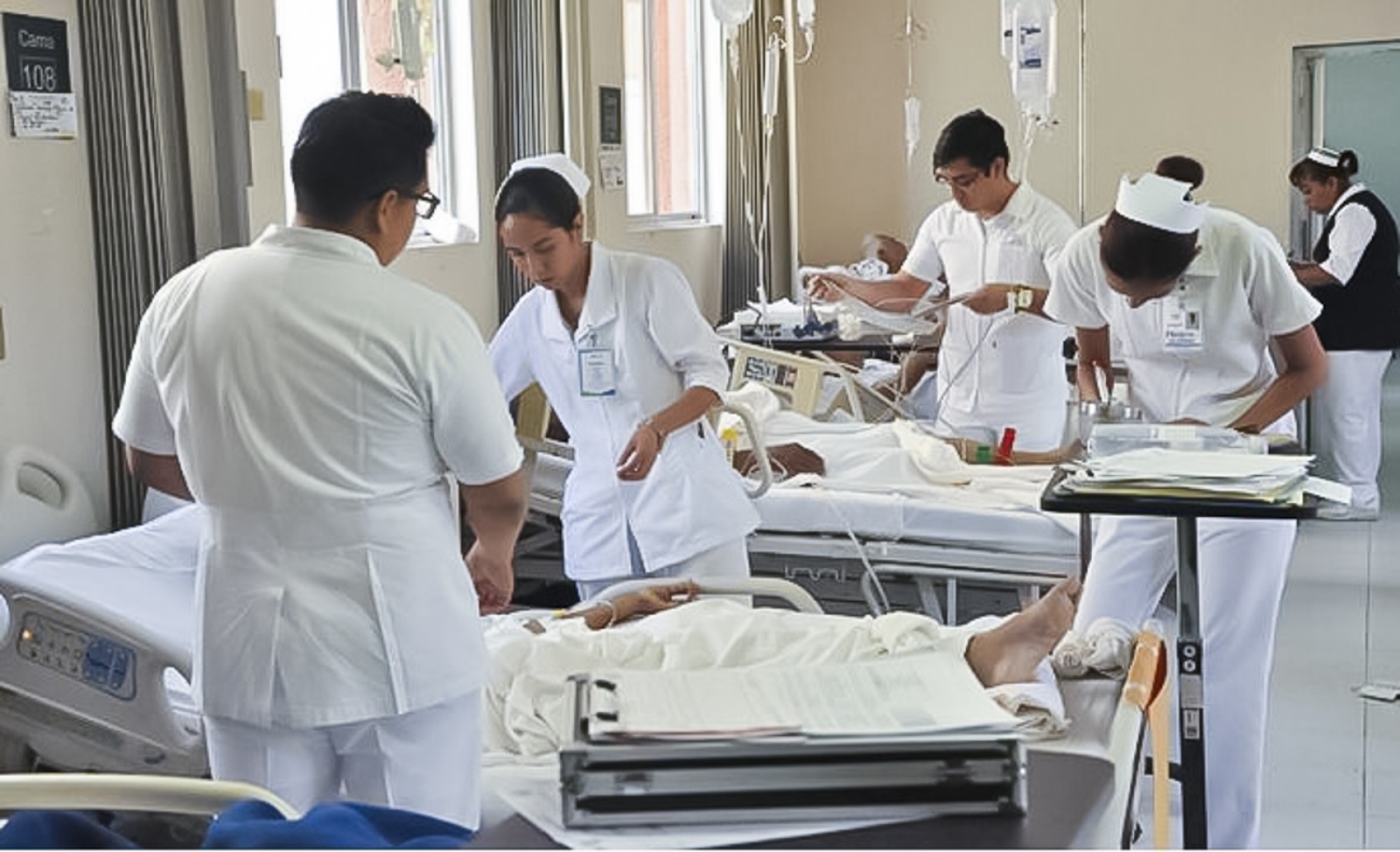 Mexicanos sin seguro recibirán atención médica en hospitales federales