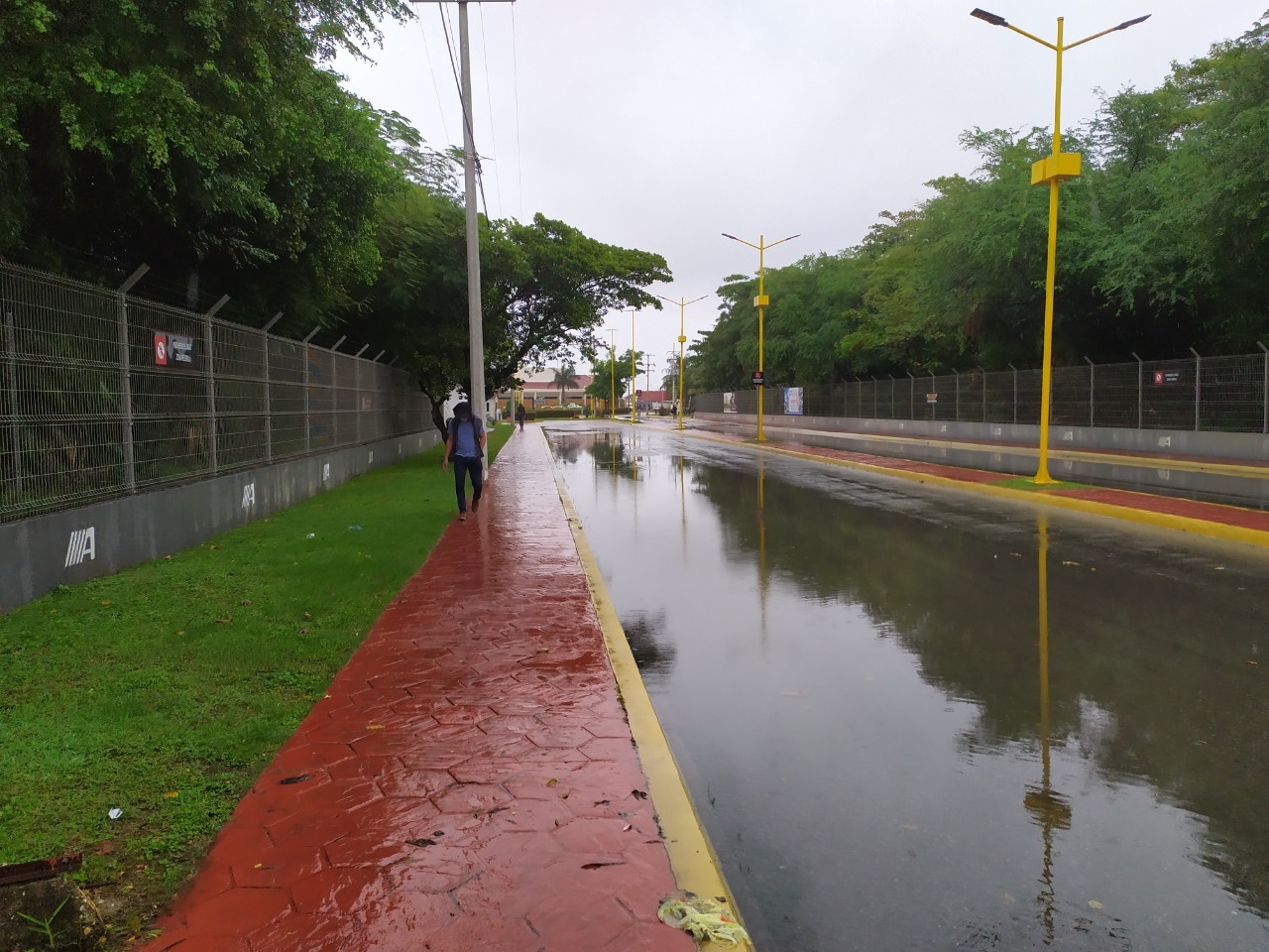Lluvias causan afectaciones en Aeropuerto de Ciudad del Carmen