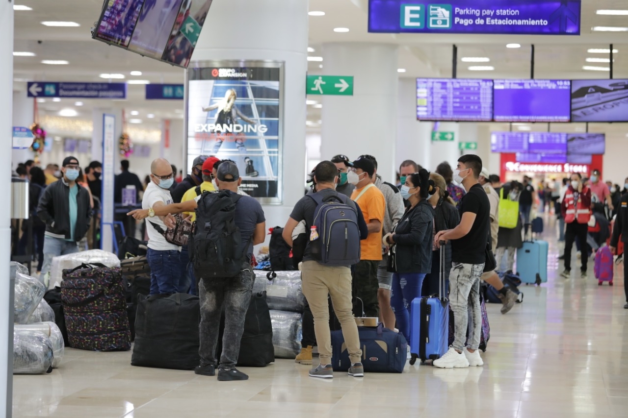 Vuelos de Interjet presentan retrasos en el Aeropuerto de Cancún