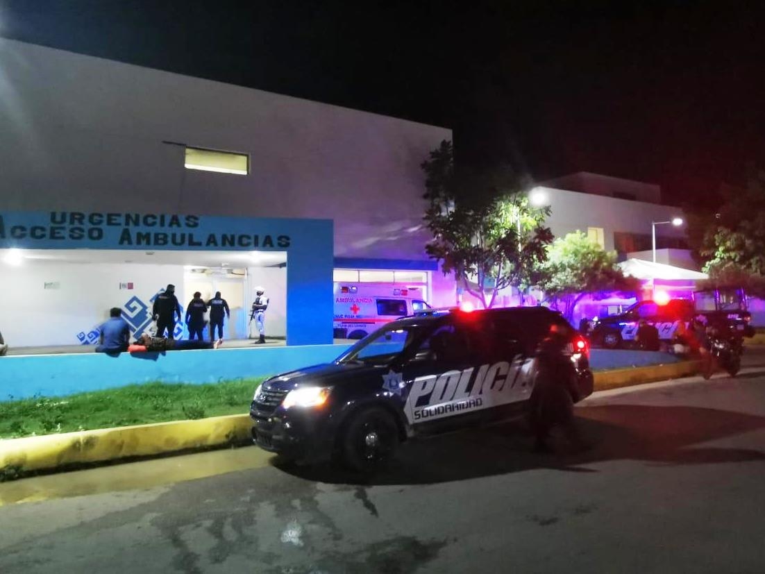 Hombres queman a indigente; muere en hospital de Playa del Carmen