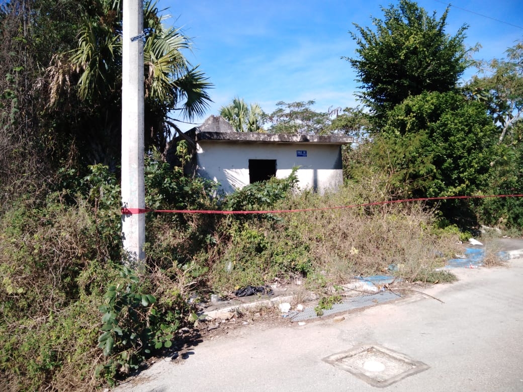 Hallan muerto a un hombre que se metió a dormir a una casa abandonada en Mérida