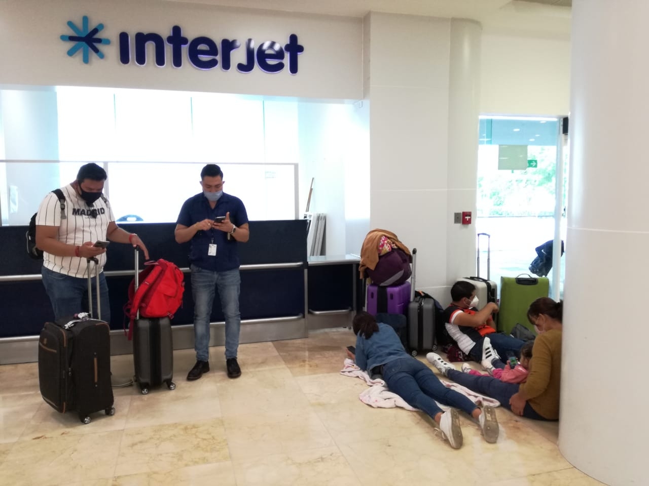 Interjet cancela 10 vuelos en el aeropuerto de Cancún este domingo