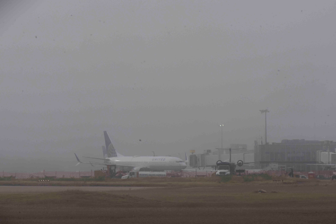 Sólo Volaris y Viva Aerobus lograron aterrizar en el aeropuerto de Mérida este martes