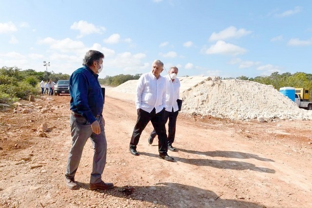 Pide López Obrador acelerar trabajos del Tren Maya en Campeche