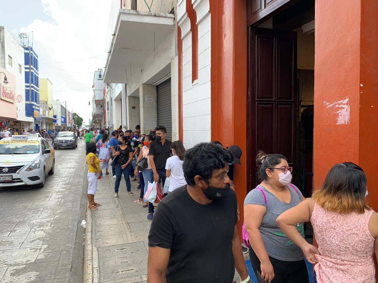 Registran 594 contagios y una muerte por COVID-19 en Yucatán este sábado