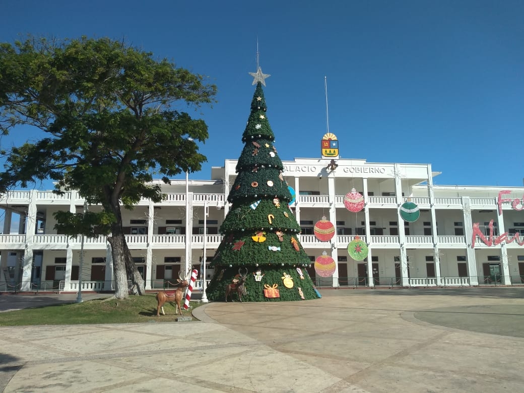 Chetumal: Lucen vacías las calles aledañas al Ayuntamiento previo a la Navidad