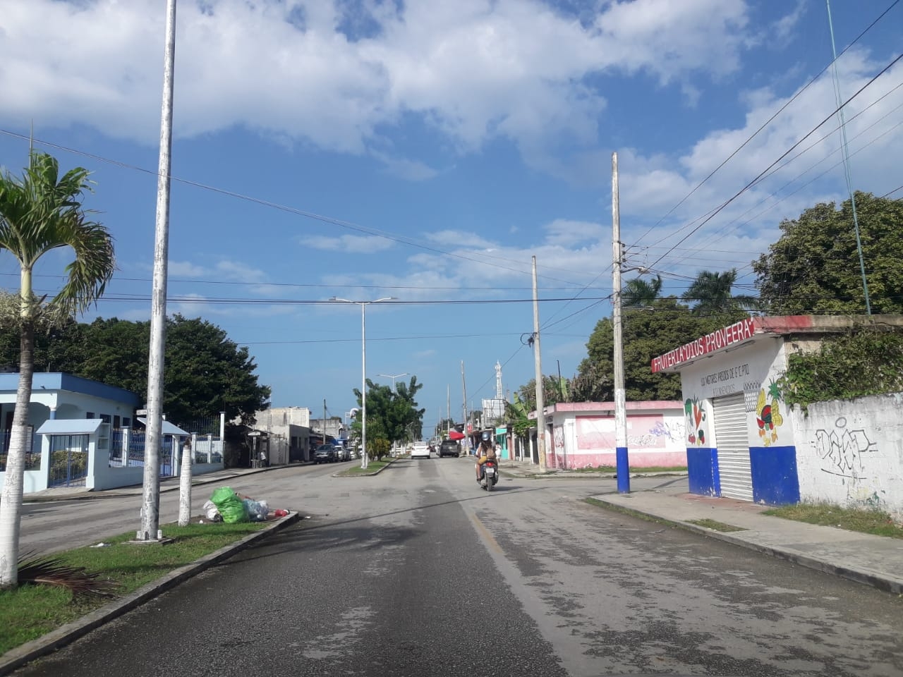 Calles de Felipe Carrillo Puerto lucen vacías en Navidad