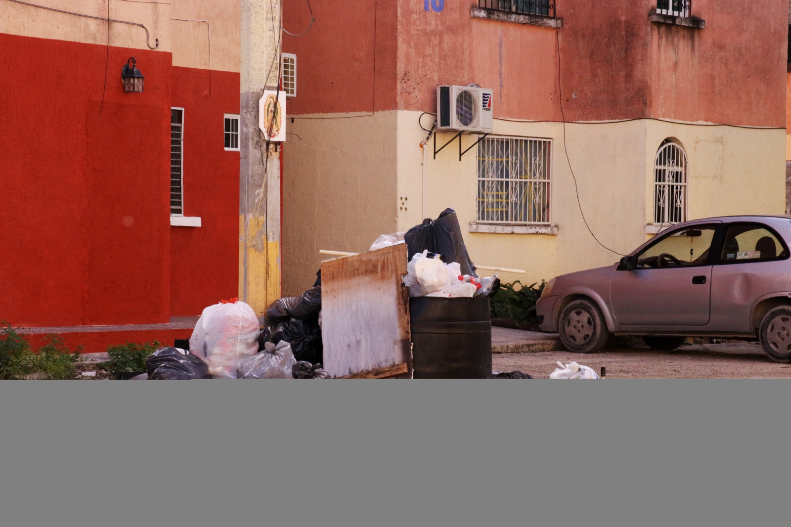 Persiste en Cancún problema de la basura en las calles