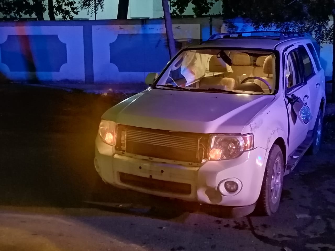 Reportan aparatoso accidente en Chetumal; deja daños materiales