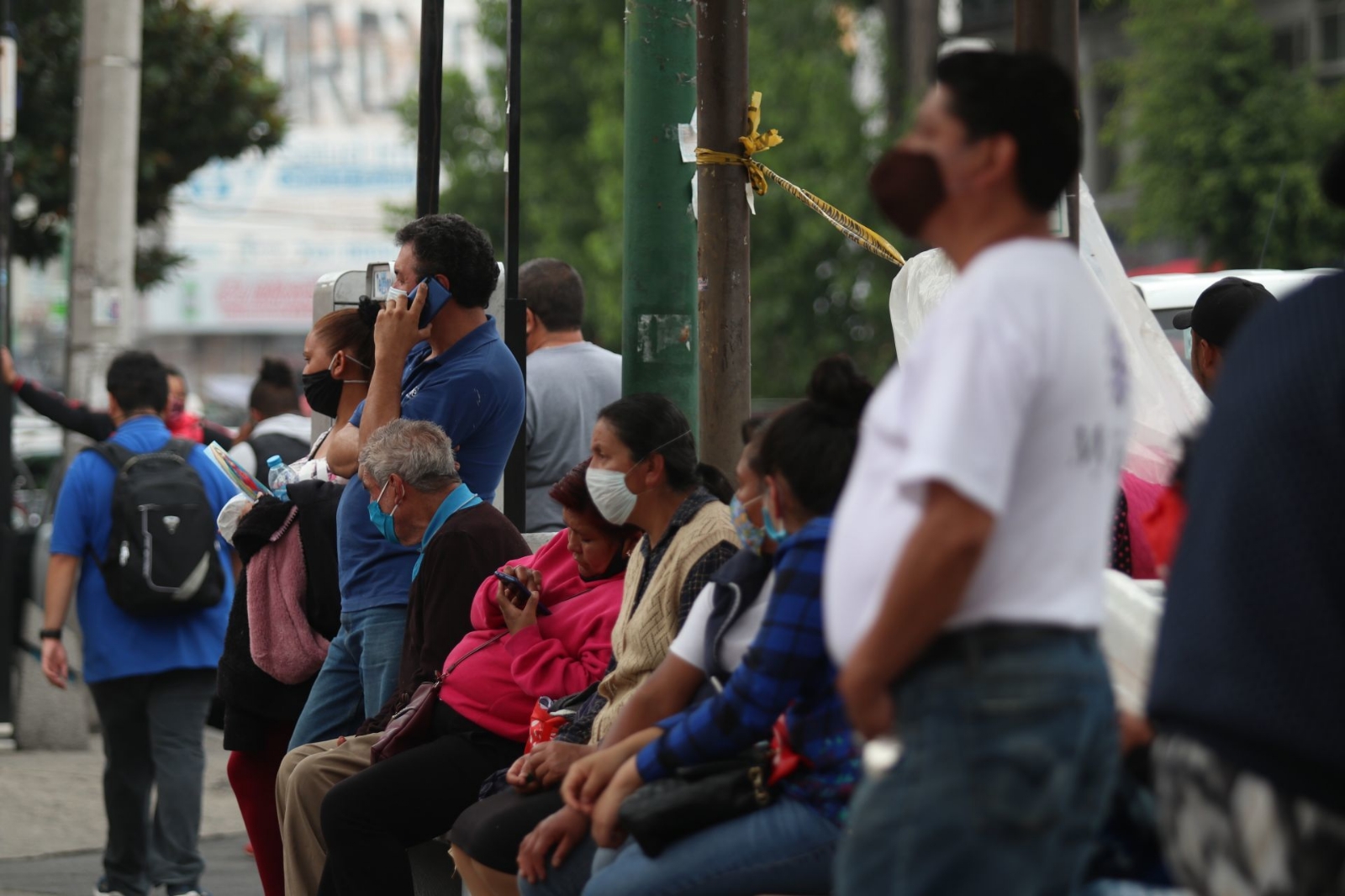 Bajan los contagios de COVID-19 en México, se registran 5 mil 966 casos en un día