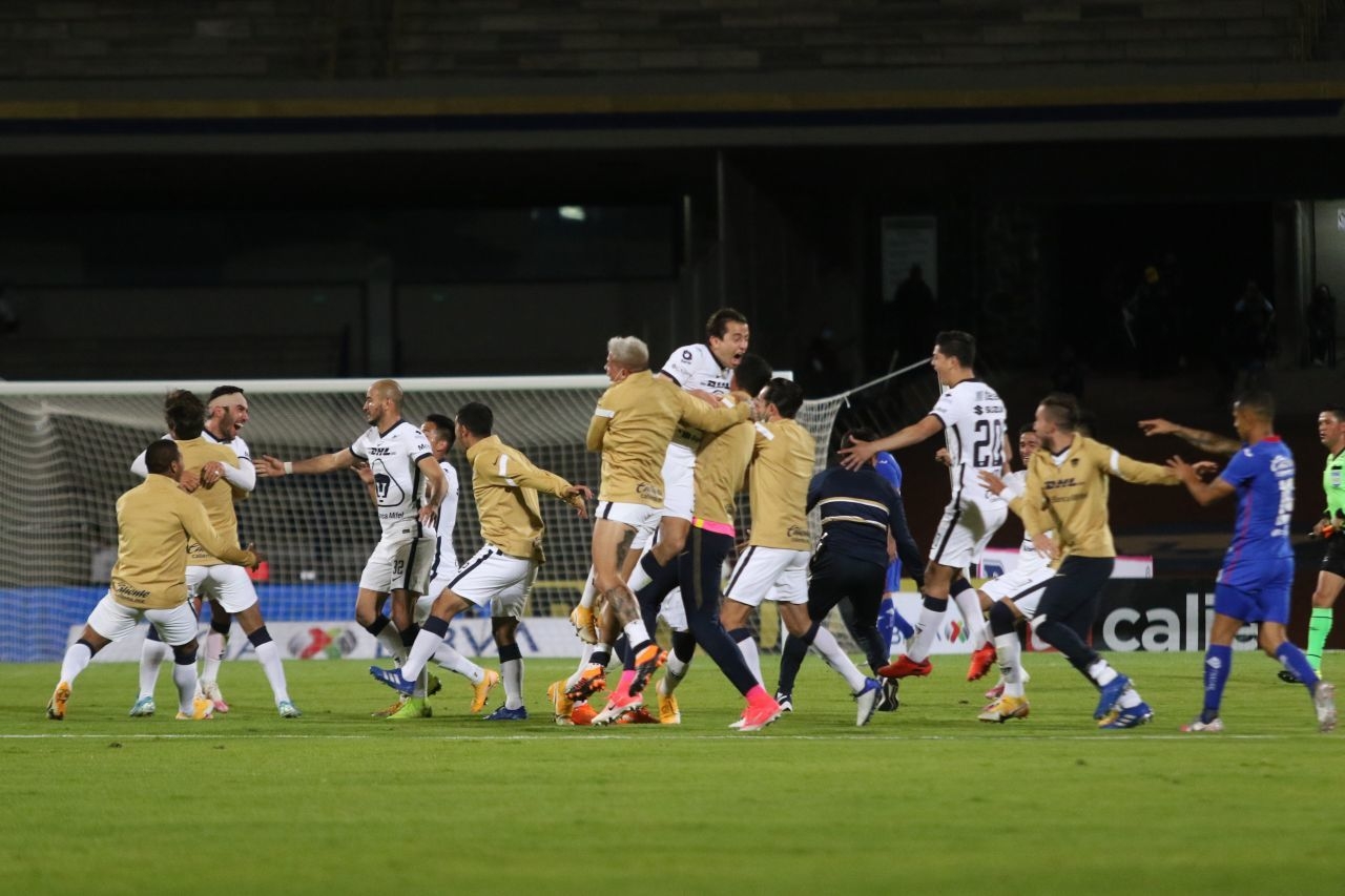 ¡La 'cruzazulearon'! Pumas logra la remontada contra Cruz Azul y avanza a la Final