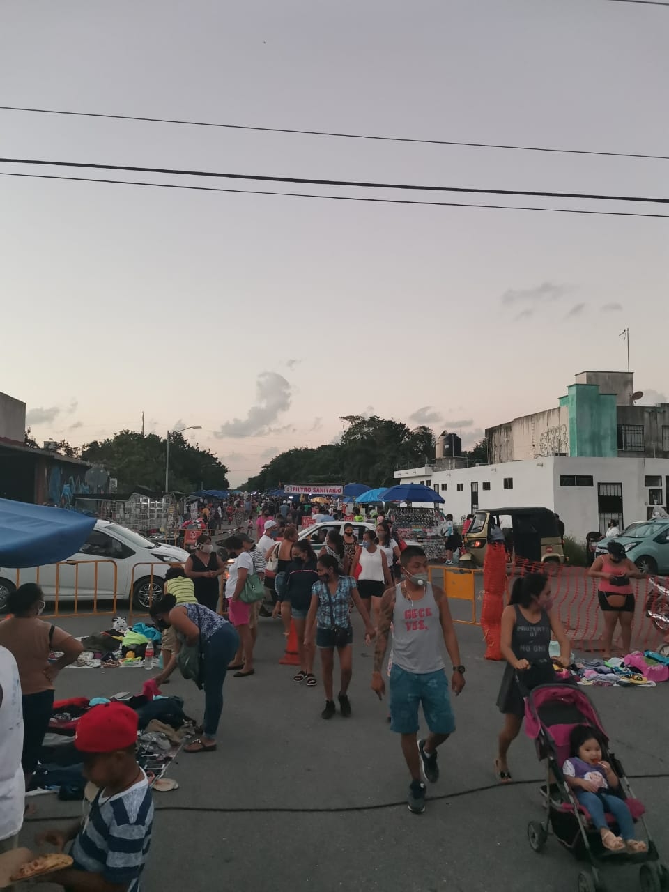 Más de mil tianguistas no han iniciado actividades por miedo al COVID-19 en Cancún