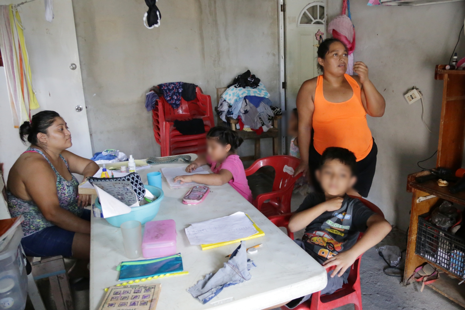 Intercambian alimentos para sobrevivir en Quintana Roo