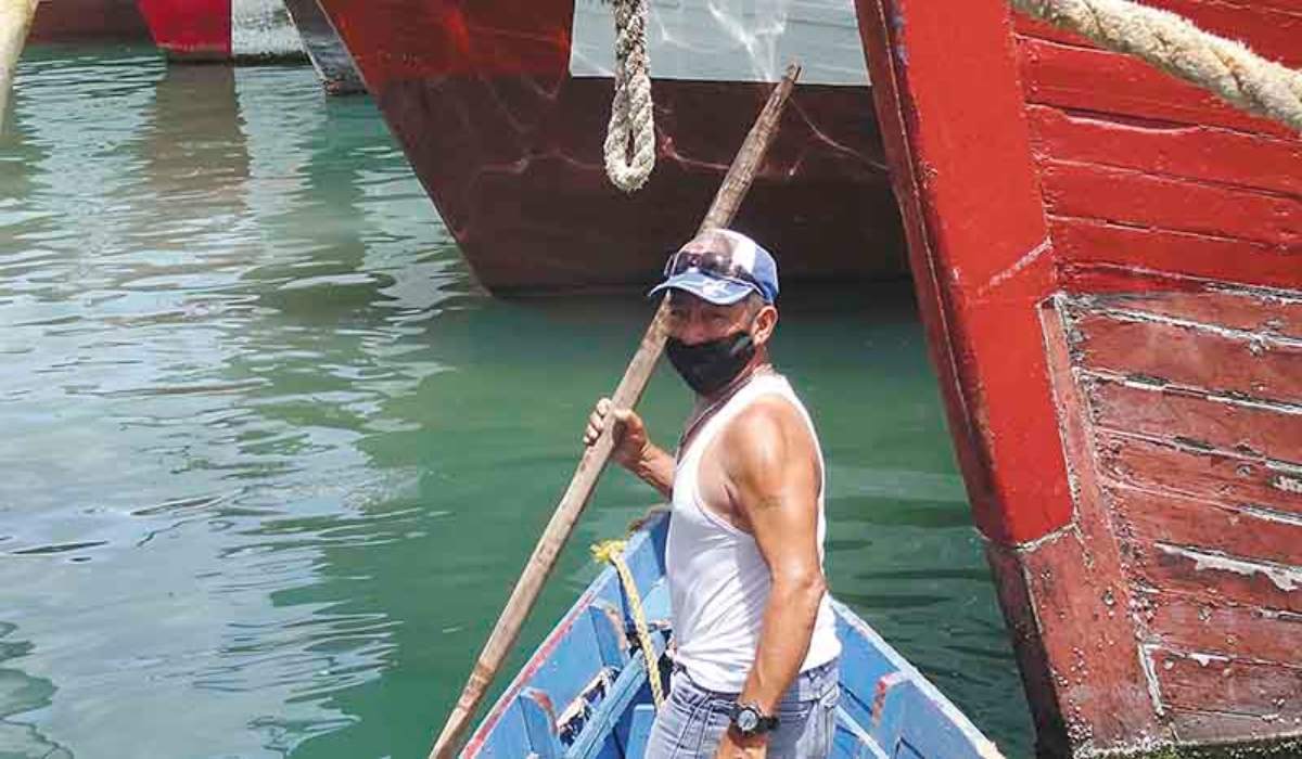 Pescadores en Progreso: a la expectativa en vísperas de la temporada de pulpo