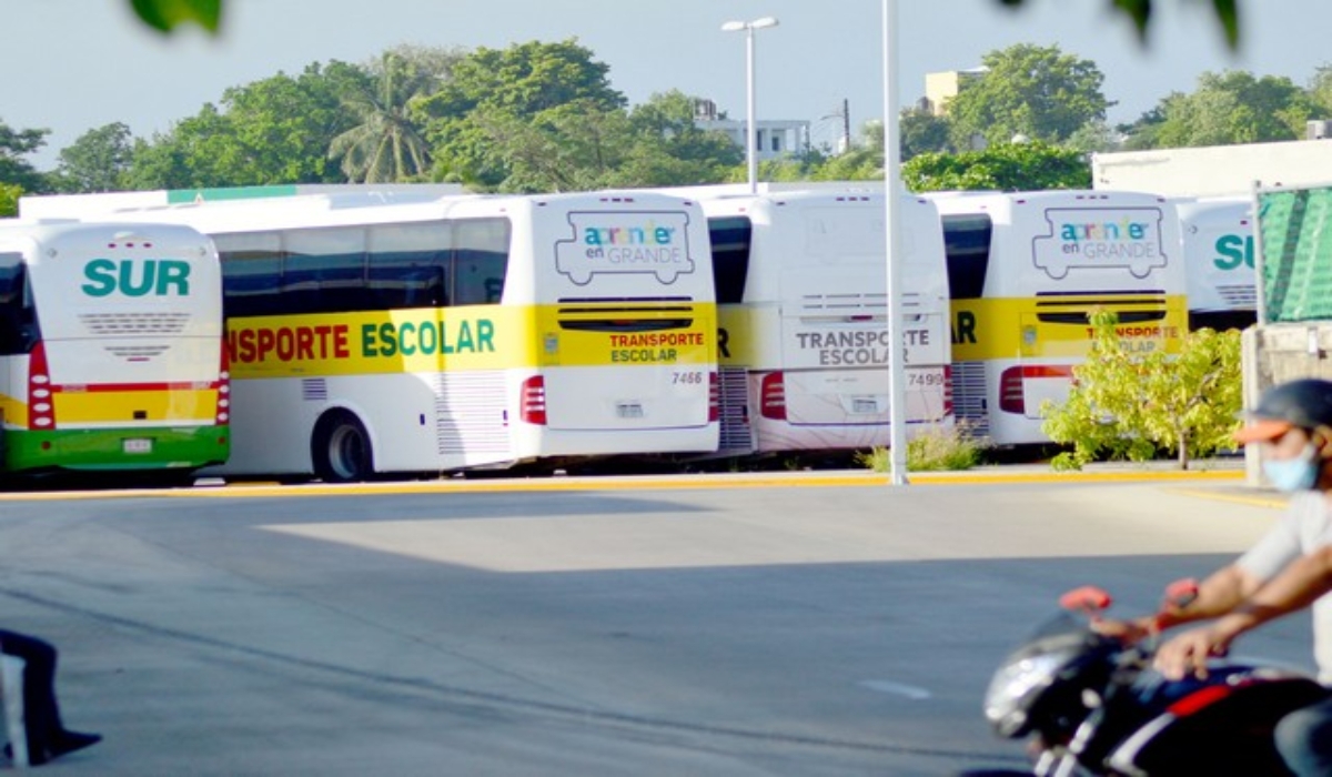 Inmovilizados, 45 autobuses escolares en Campeche