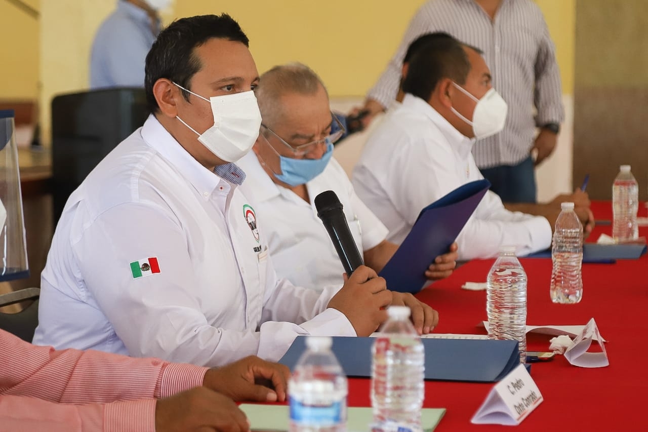 Sindicatos de Yucatán y Campeche firman convenio para construir el tramo 3 del Tren Maya