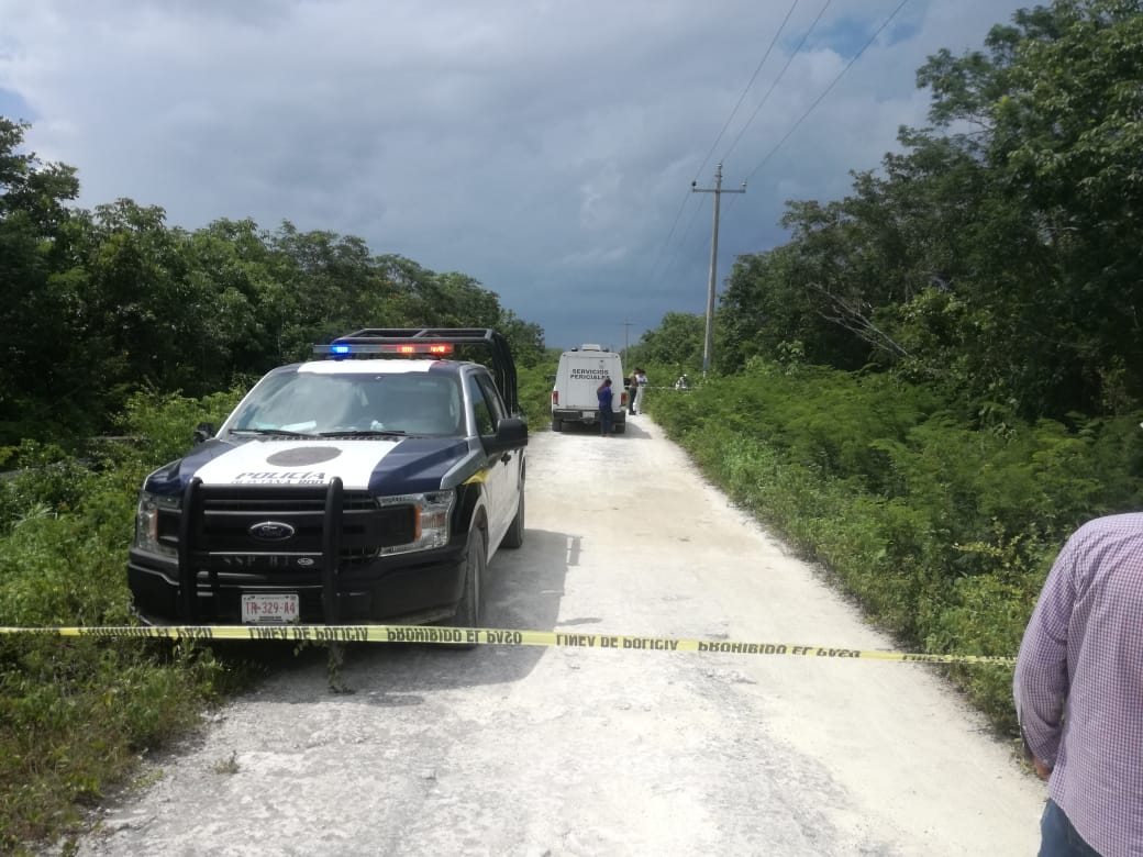 Hallan hombre sin vida sobre la carretera federal Leona Vicario en Cancún