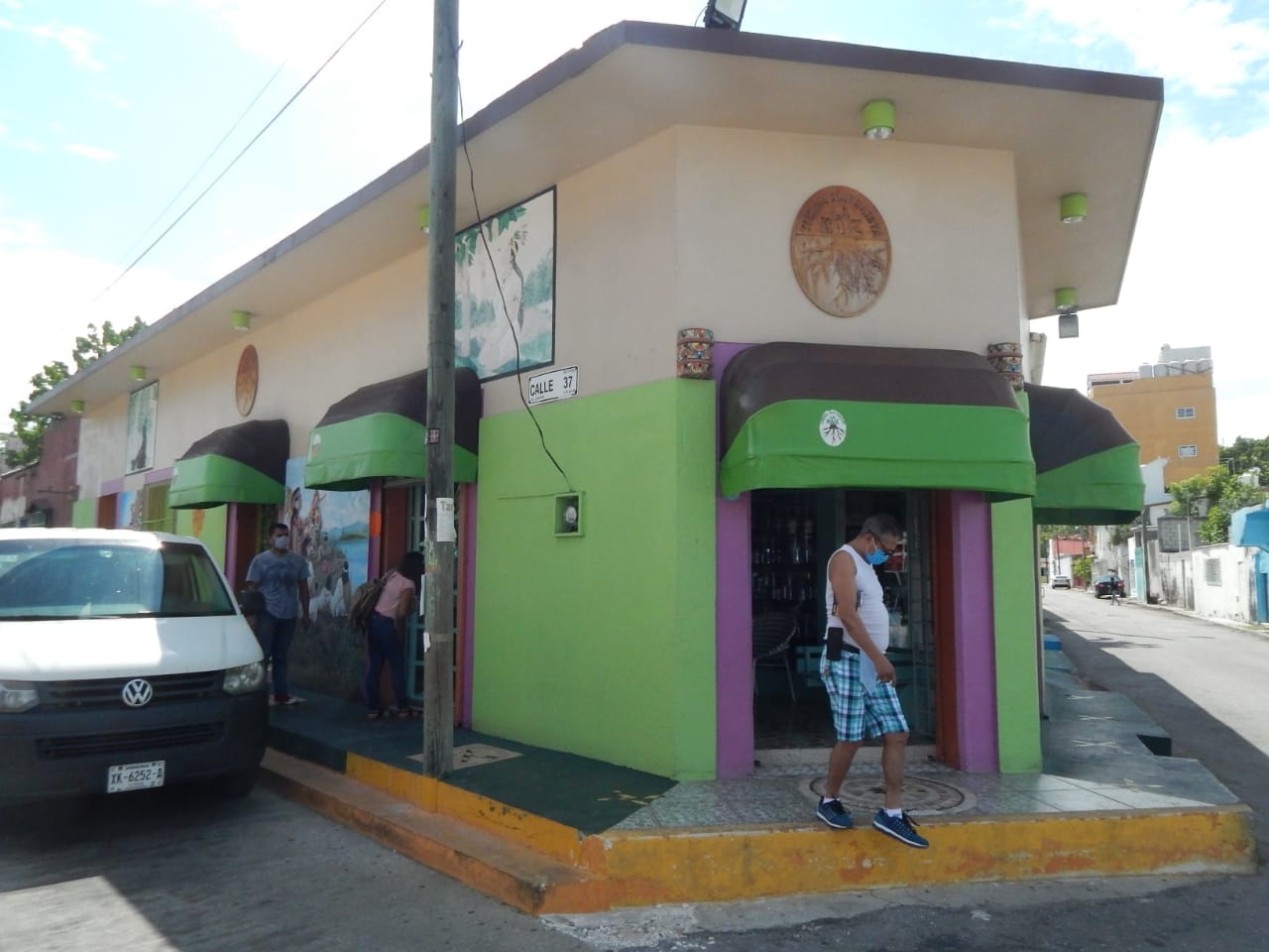 Aumenta la venta de productos que curan el  COVID-19 en Ciudad del Carmen, pero son engaño