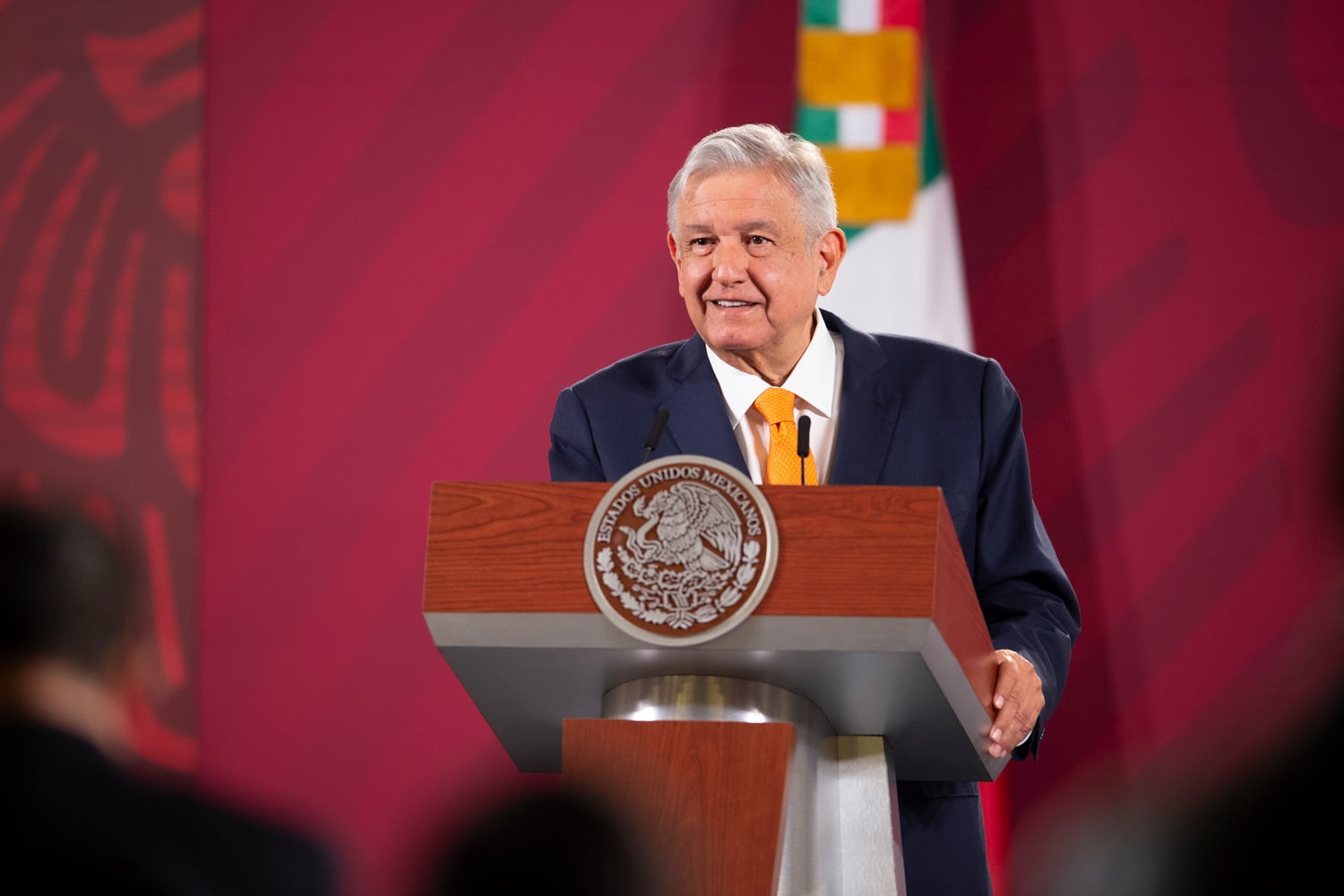 López Obrador mostró el contrato del puerto de Veracruz (Presidencia)