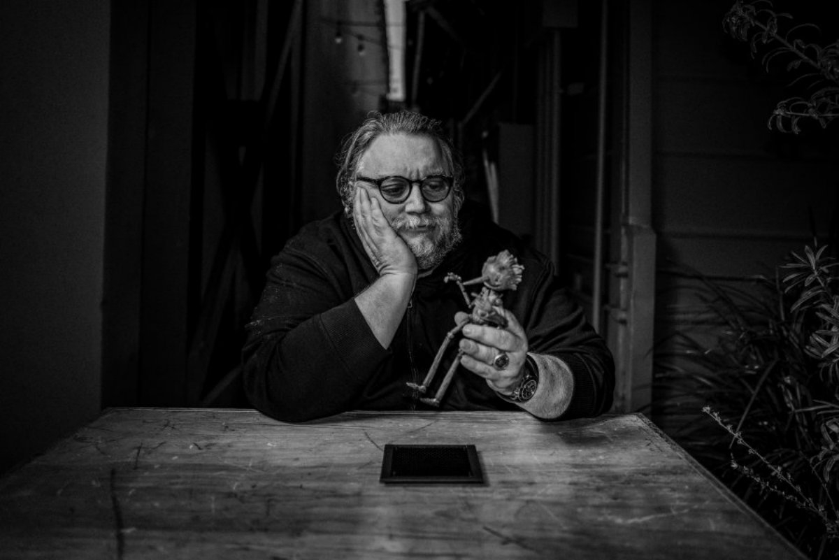 Guillermo del Toro grabó de forma artística Pinocchio con la que ganó el Golden Globes