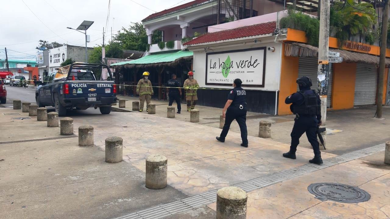 Policía recibe alerta de bomba en paquetería de Tulum