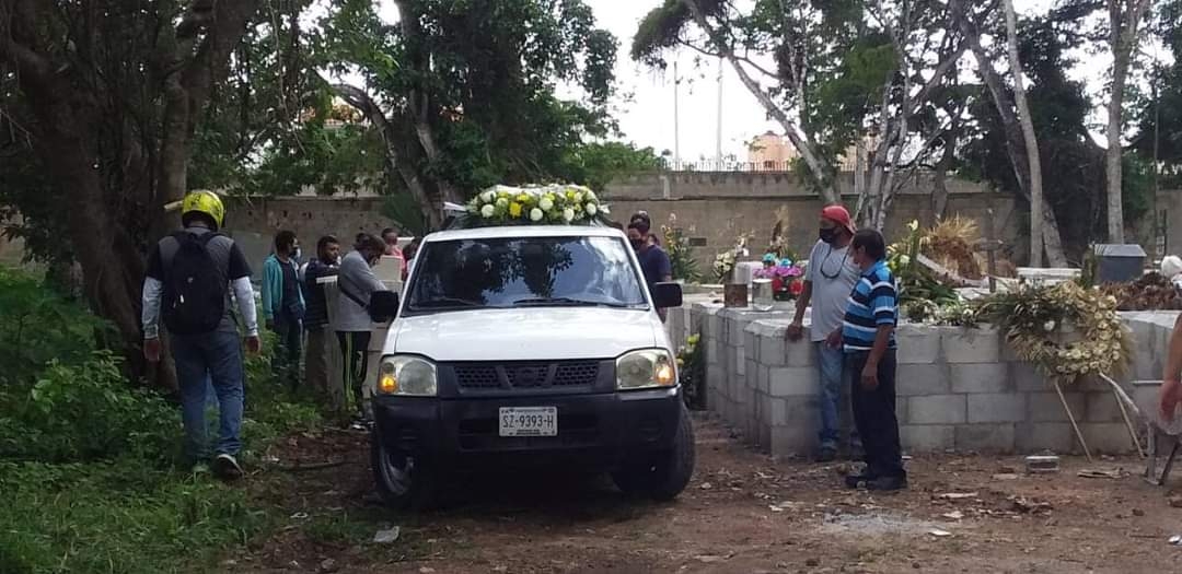 Despiden a motociclista que murió en la vía Chetumal-Bacalar