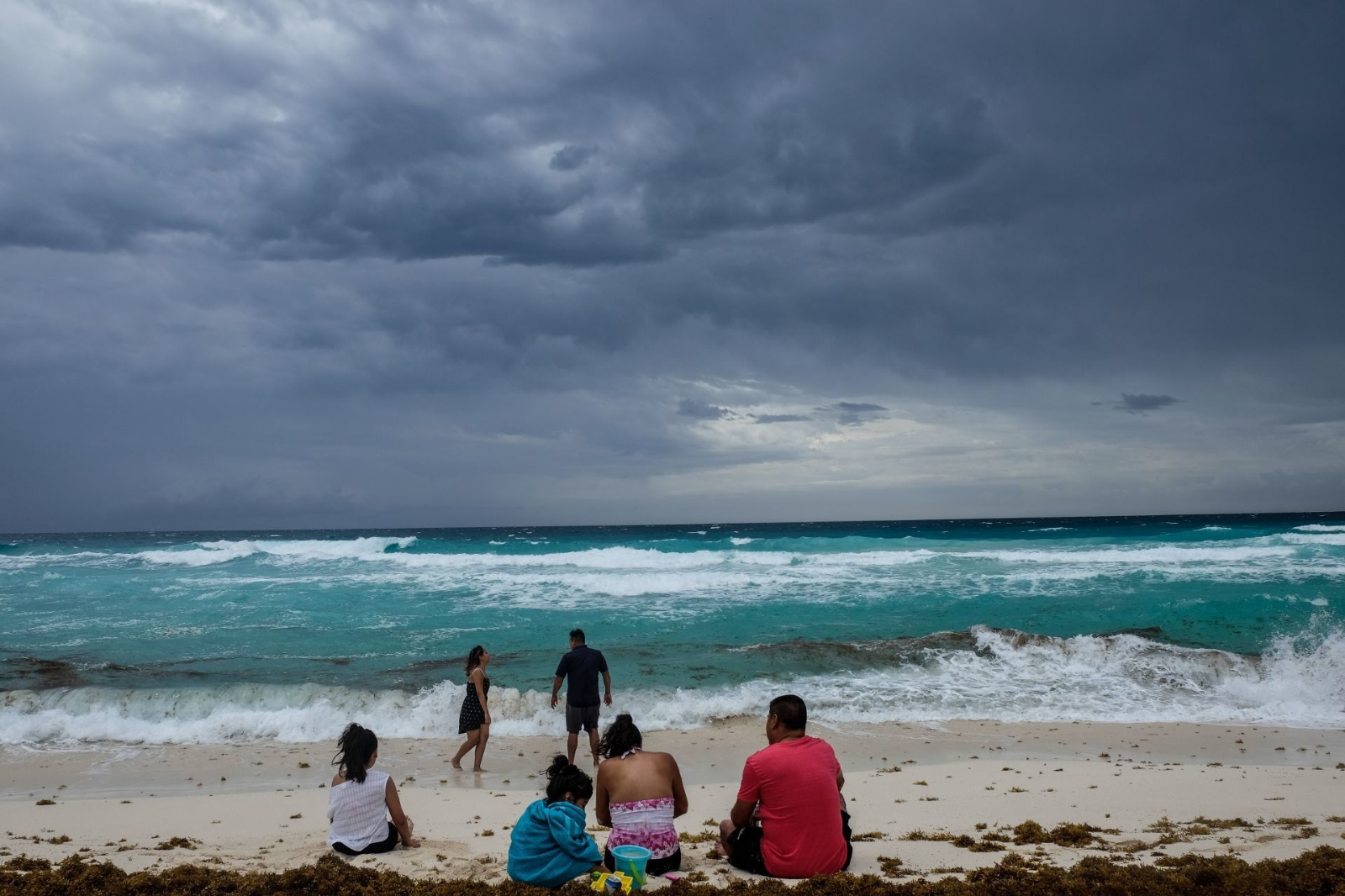 SMN informó se prevén intervalos de chubascos en varias regiones de Quintana Roo