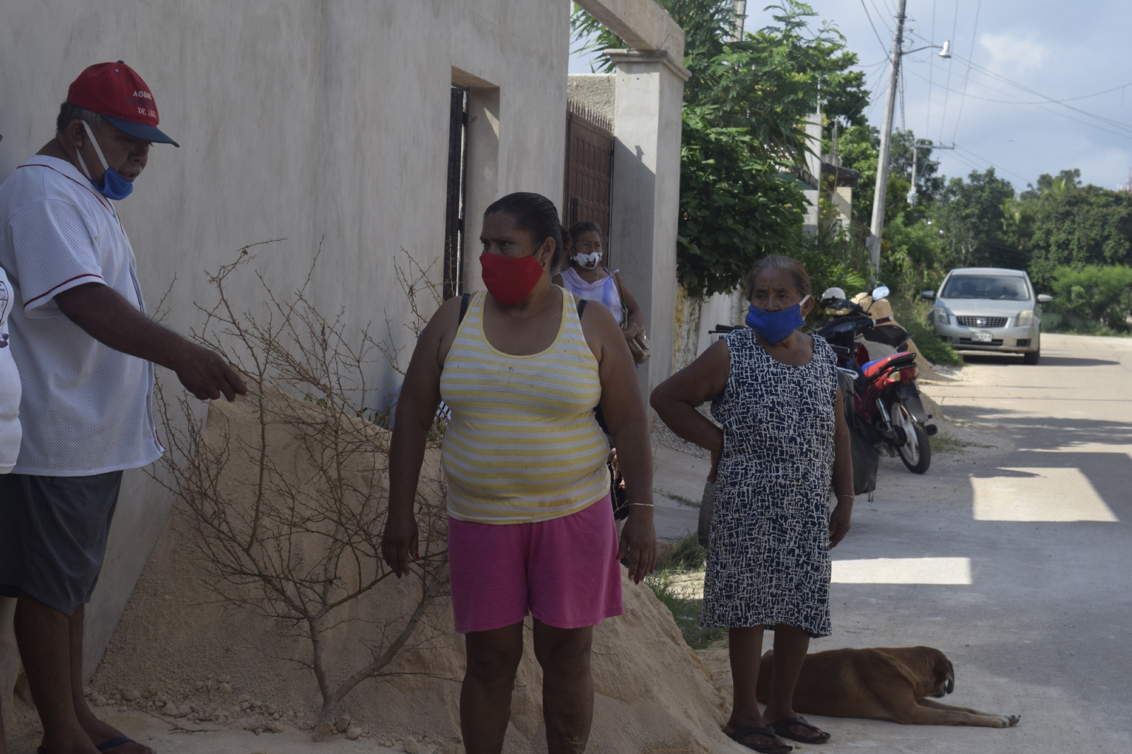 Vecinos impiden que Sector Salud desmantele dispensario médico en Tekax