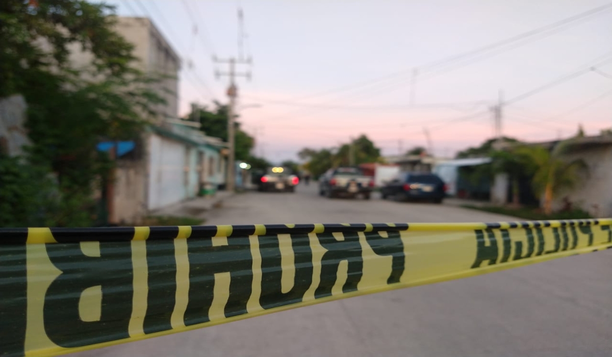 Atacan a balazos un domicilio en la Región 95 de Cancún