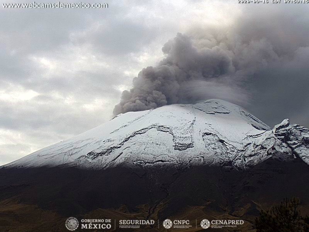 Volcán Popocatépetl amanece nevado y luce espectacular (FOTOS)