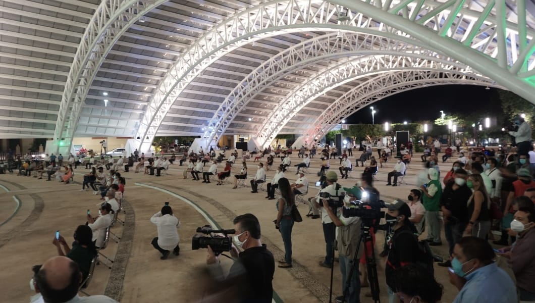 Música y baile en inauguración de concha acústica en Campeche