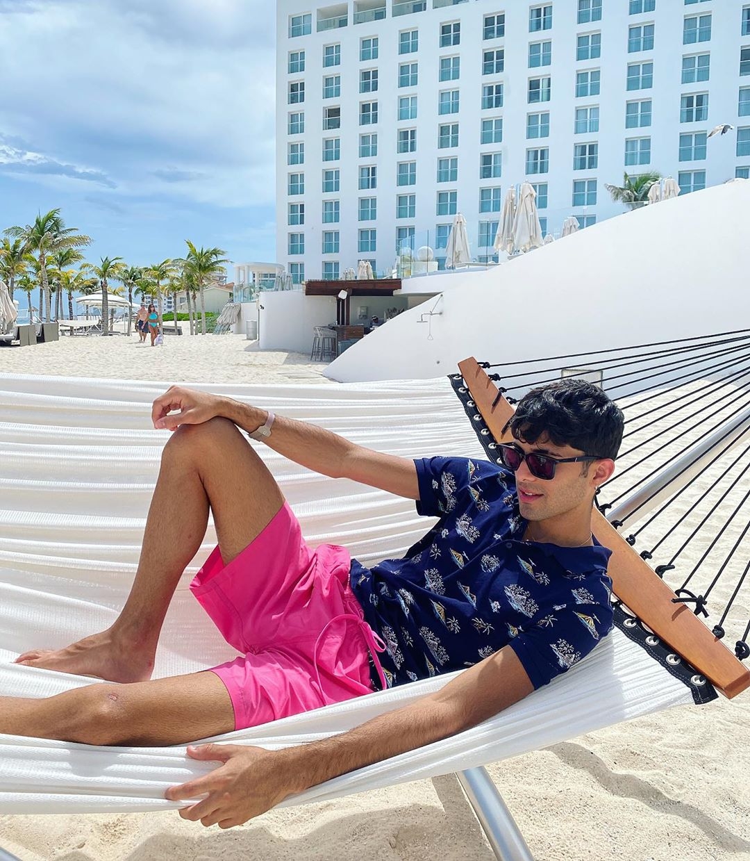 El integrante de CNCO disfruta de sus vacaciones en Cancún Foto: Instagram