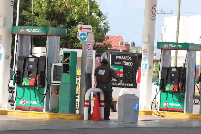 El precio del litro de gasolina regular promedio fue, durante la semana pasada, de 20.98; la premium, 22.96 y diésel, 22.98 centavos