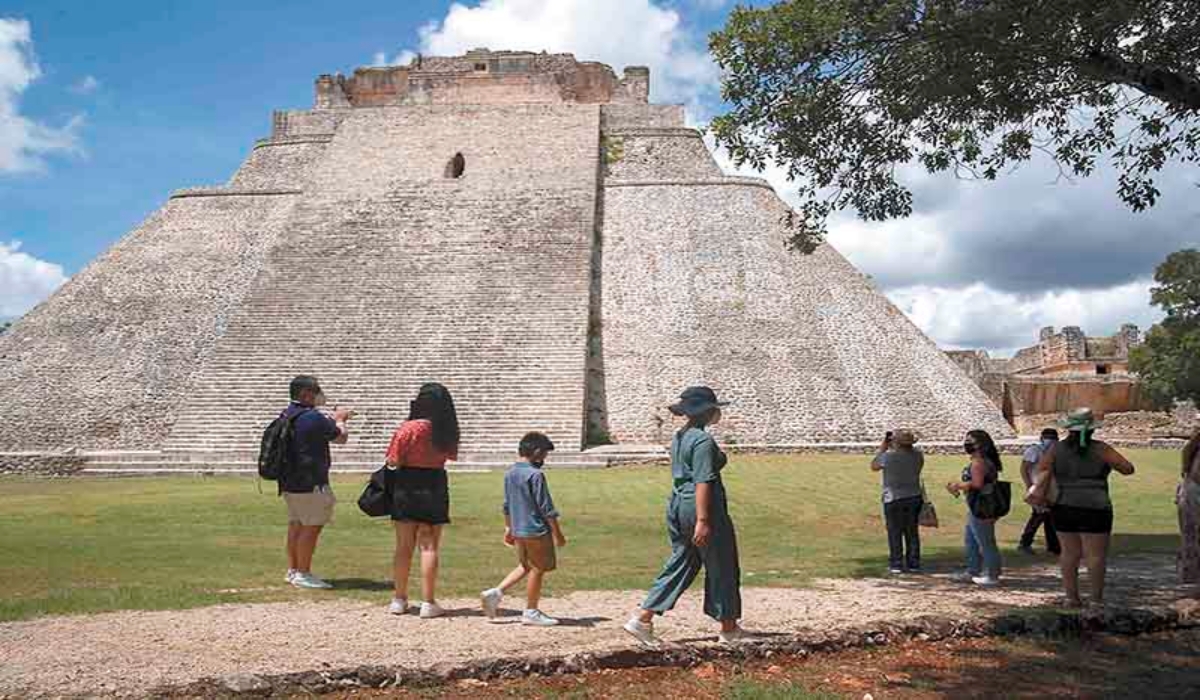 Zonas arqueológicas de Yucatán reciben a mil 413 turistas durante su reapertura