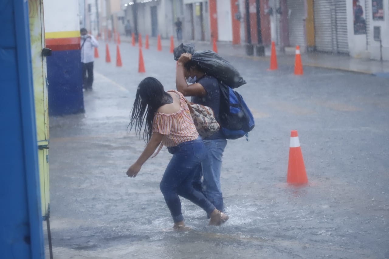 Huracán en Yucatán: ¿Cuáles son los números de emergencia?