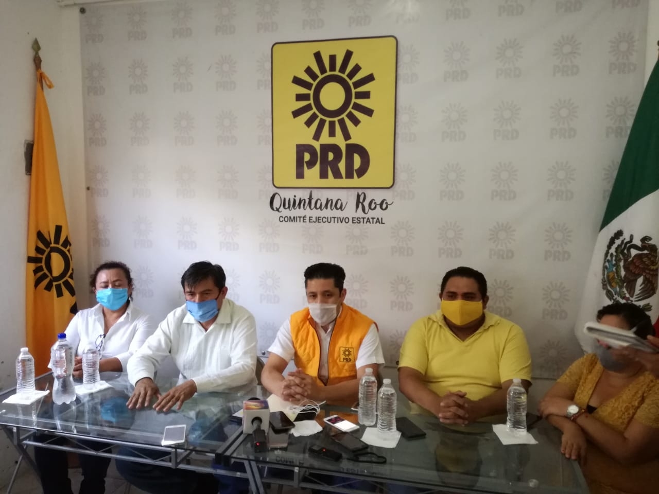 PRD anuncia alianza con el PRI para las próximas elecciones en Quintana Roo