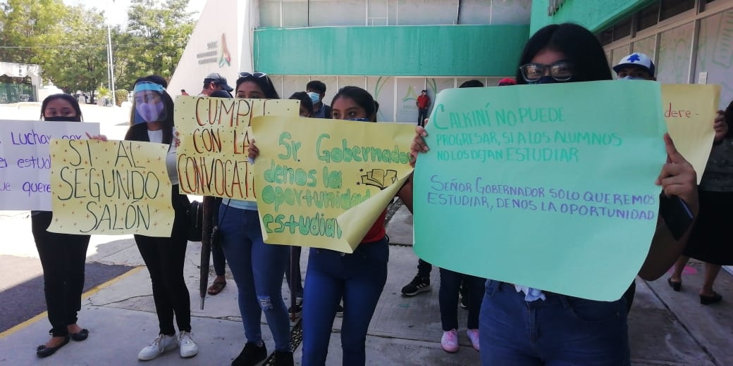 Estudiantes de Campeche protestan por no poder iniciar sus clases